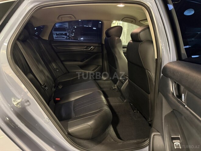 Honda Accord-12