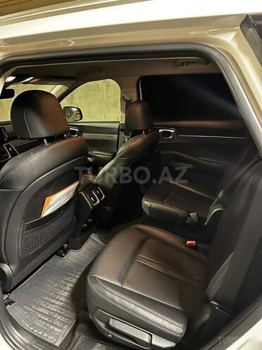Kia Sorento-9