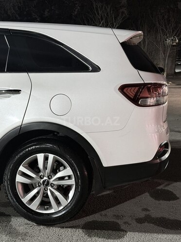 Kia Sorento-4