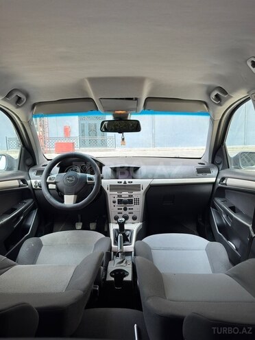Opel Astra-12
