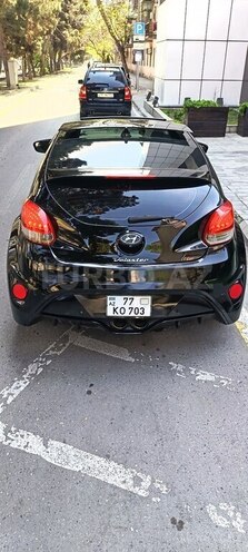 Hyundai Veloster-7