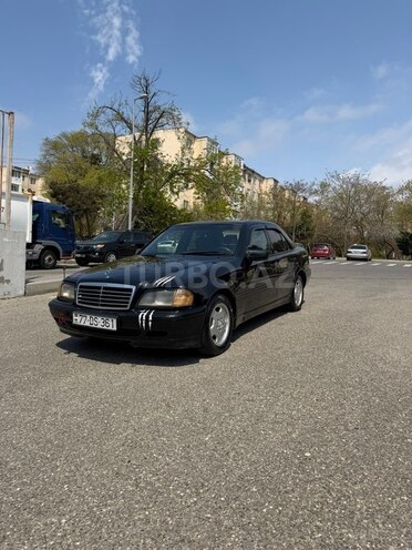 Mercedes C 200-1