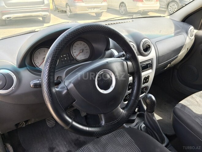 Dacia Logan-13
