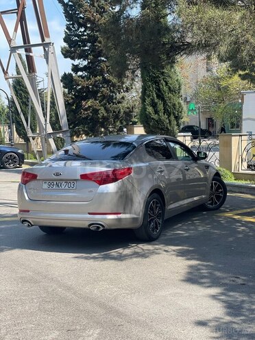 Kia Optima-4