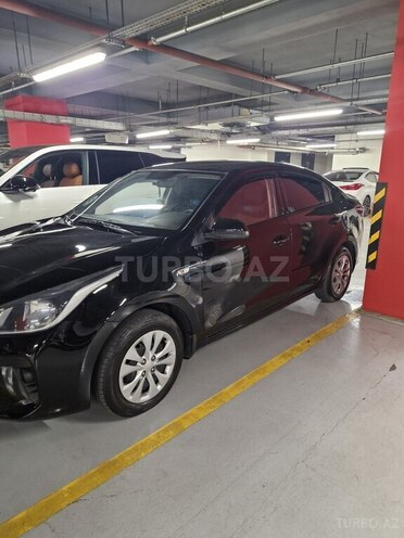 Kia Rio-7
