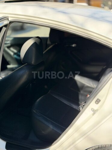 Kia Cerato-8