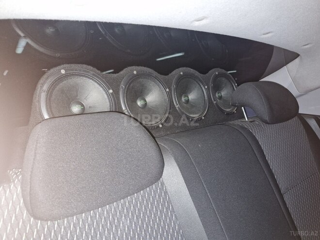 Kia Rio-11