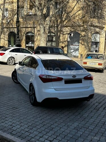 Kia Cerato-10
