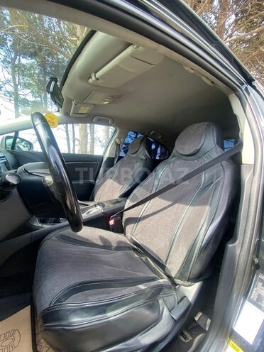 Toyota Avensis-8