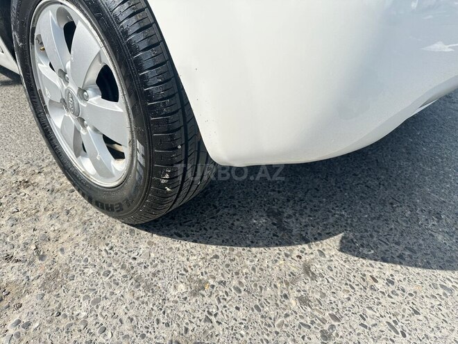 Kia Rio-10