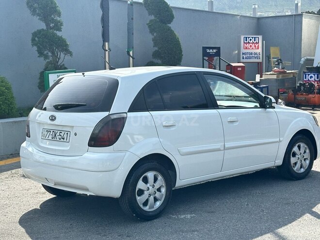 Kia Rio-9