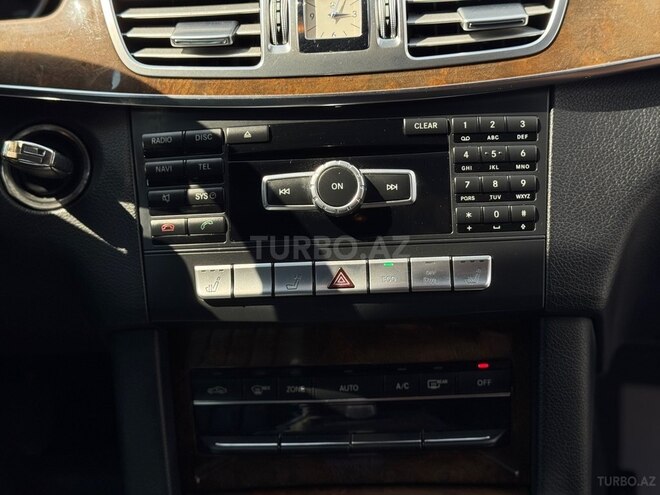 Mercedes E 250-28