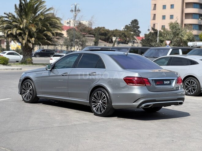 Mercedes E 250-10