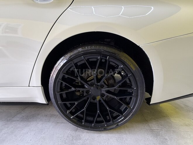 BMW 320d-7