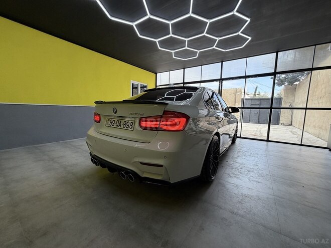 BMW 320d-15