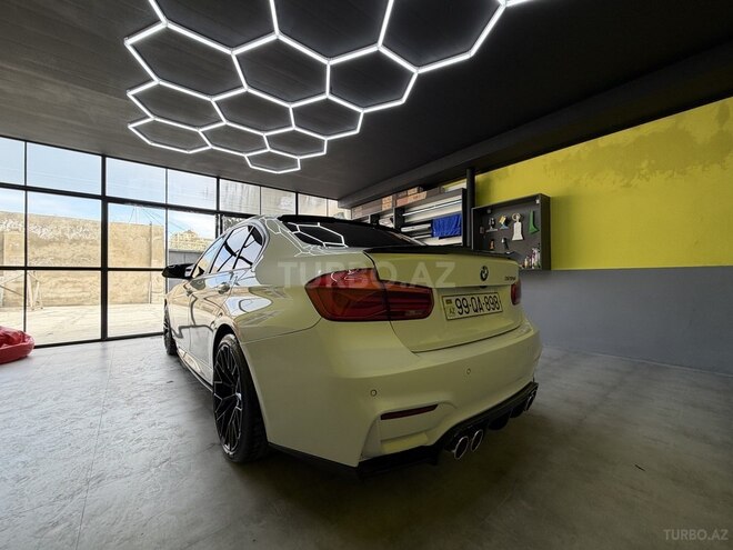 BMW 320d-13