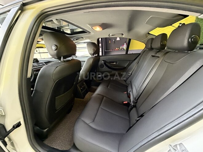 BMW 320d-18