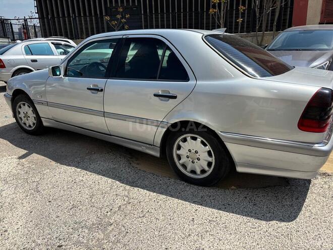 Mercedes C 250-10