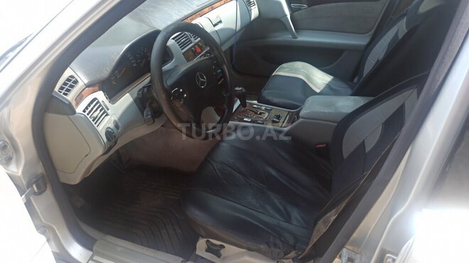 Mercedes E 200-12