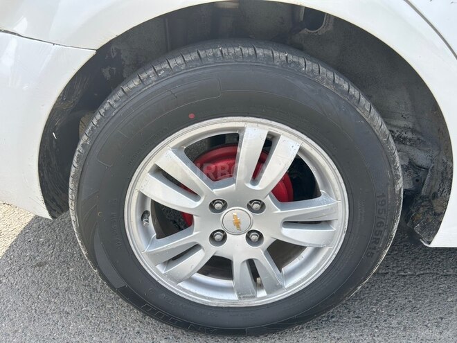 Chevrolet Aveo-5