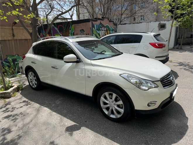 Infiniti EX35-2