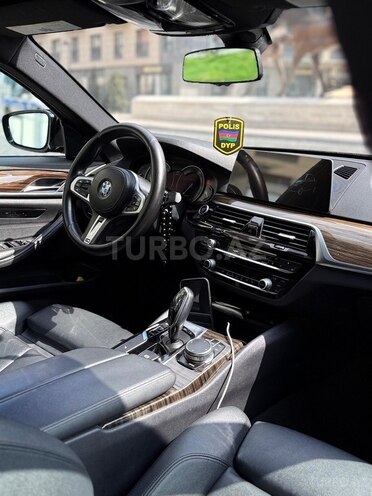 BMW 530-8