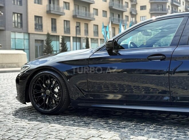 BMW 530-11