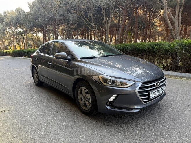 Hyundai Avante-5