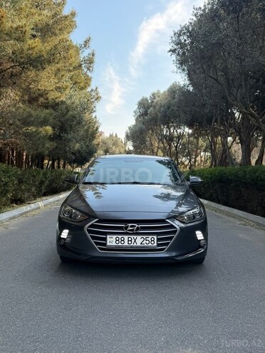 Hyundai Avante-1