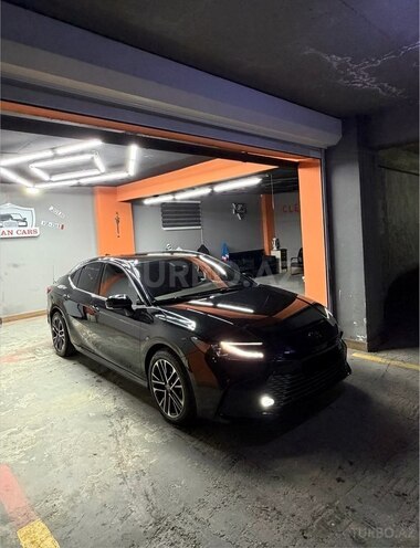 Toyota Camry-6