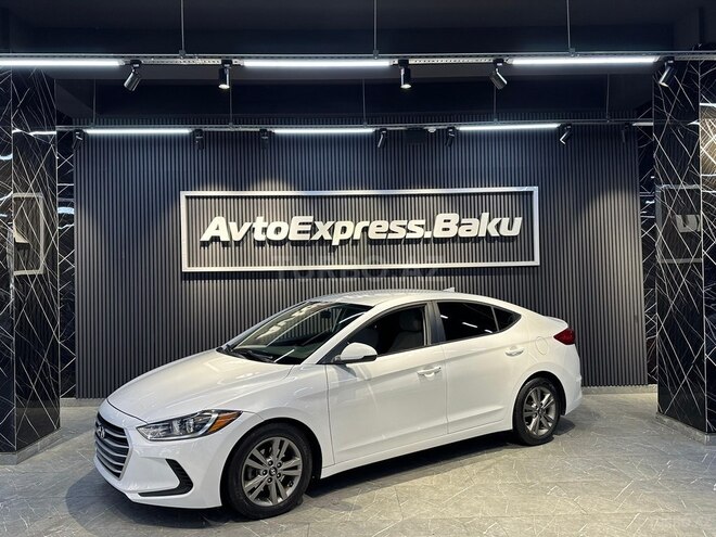 Hyundai Elantra-1