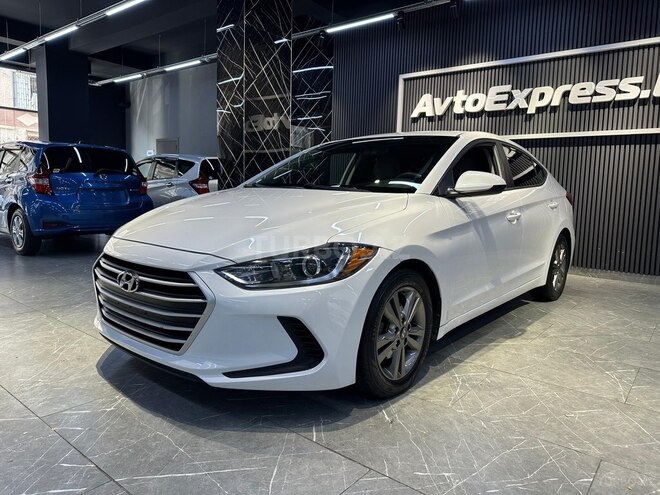 Hyundai Elantra-2