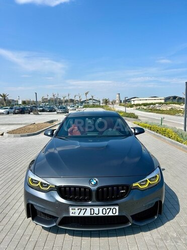 BMW M4-3