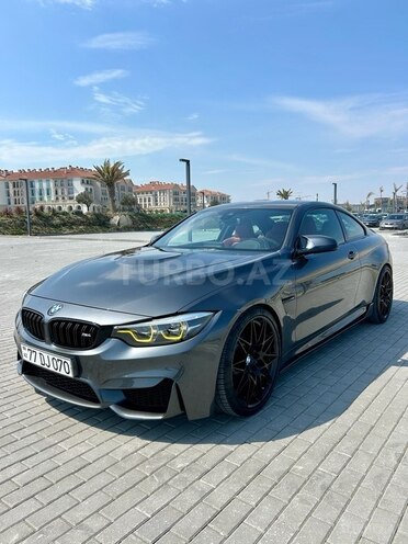 BMW M4-1