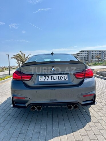BMW M4-5