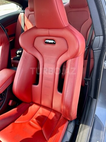 BMW M4-14