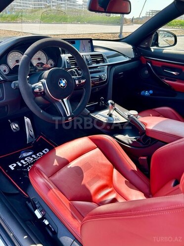BMW M4-15
