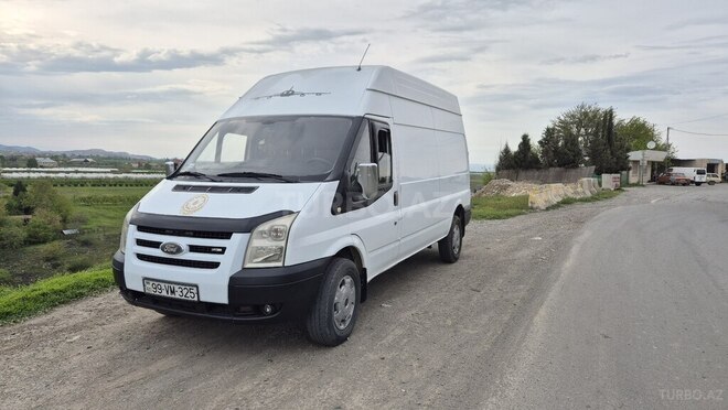 Ford Transit-6