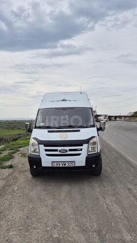 Ford Transit-1