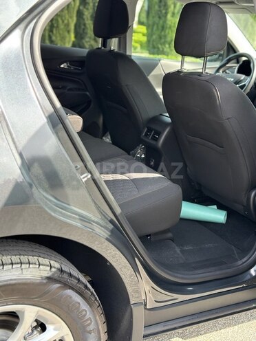Chevrolet Equinox-8