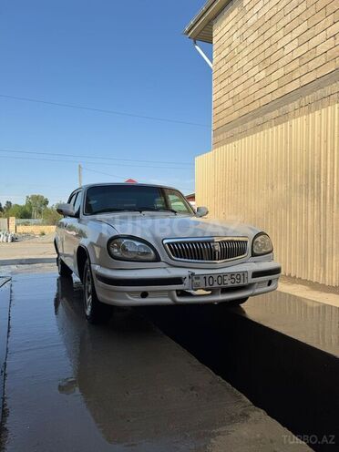 GAZ 31105 "Volga"-9