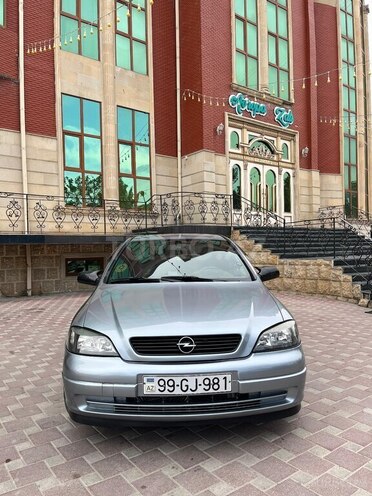 Opel Astra-2