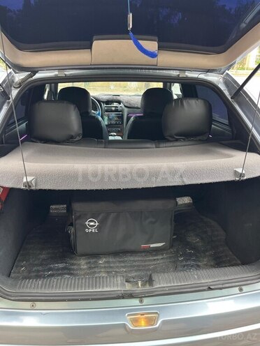 Opel Astra-11