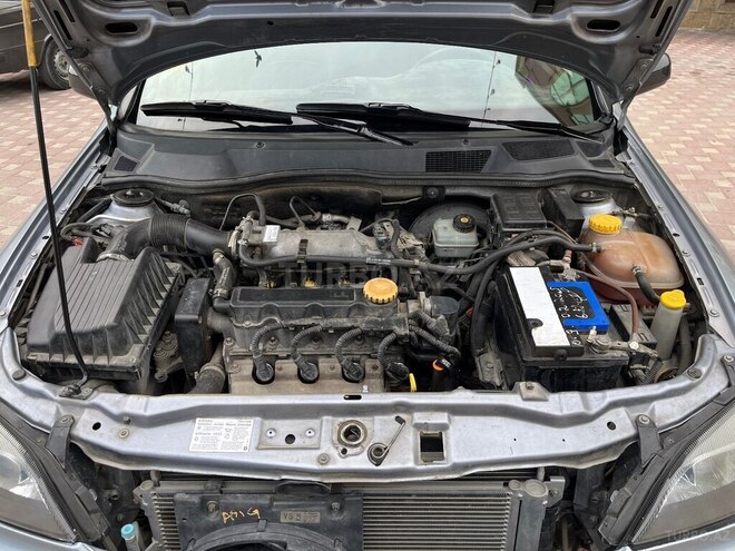 Opel Astra-13