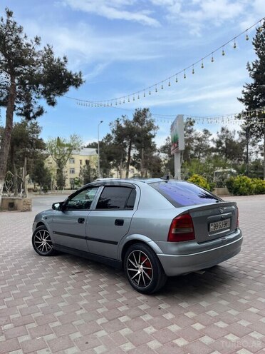 Opel Astra-4