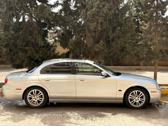 Jaguar S-Type-3