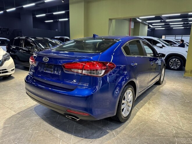 Kia Forte-11