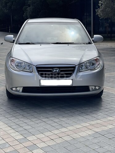 Hyundai Elantra-2
