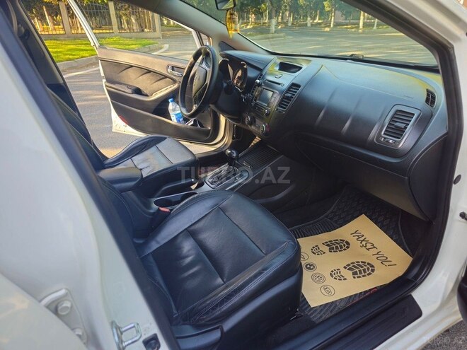 Kia Cerato-9