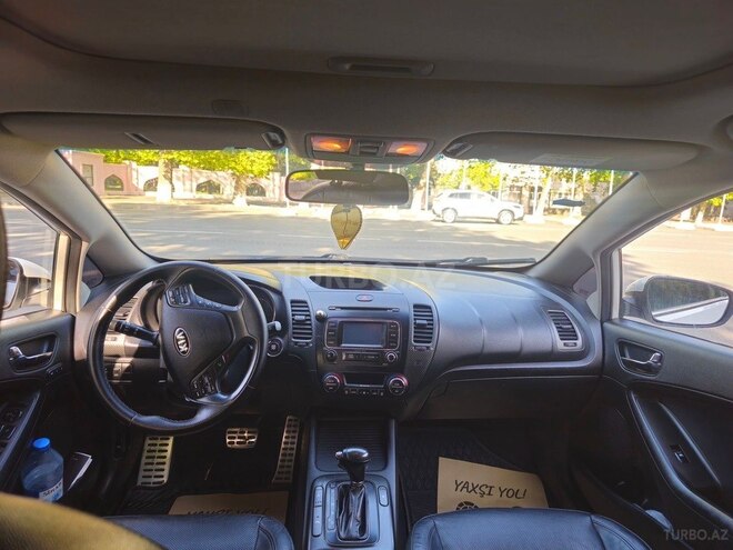 Kia Cerato-11